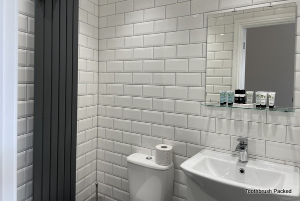 dunraven hotel bathroom