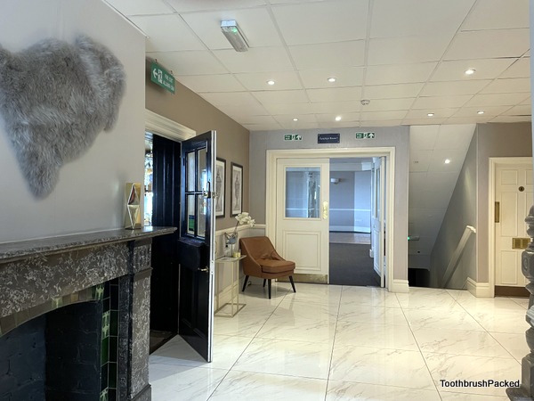 reception mount rooms